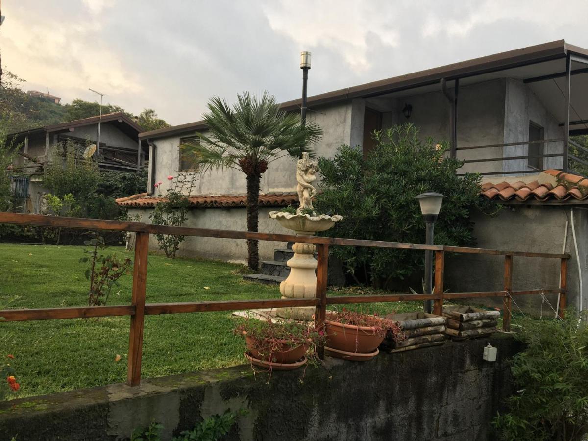 Villa 13 Via Pavone Zafferana Etnea Exterior foto